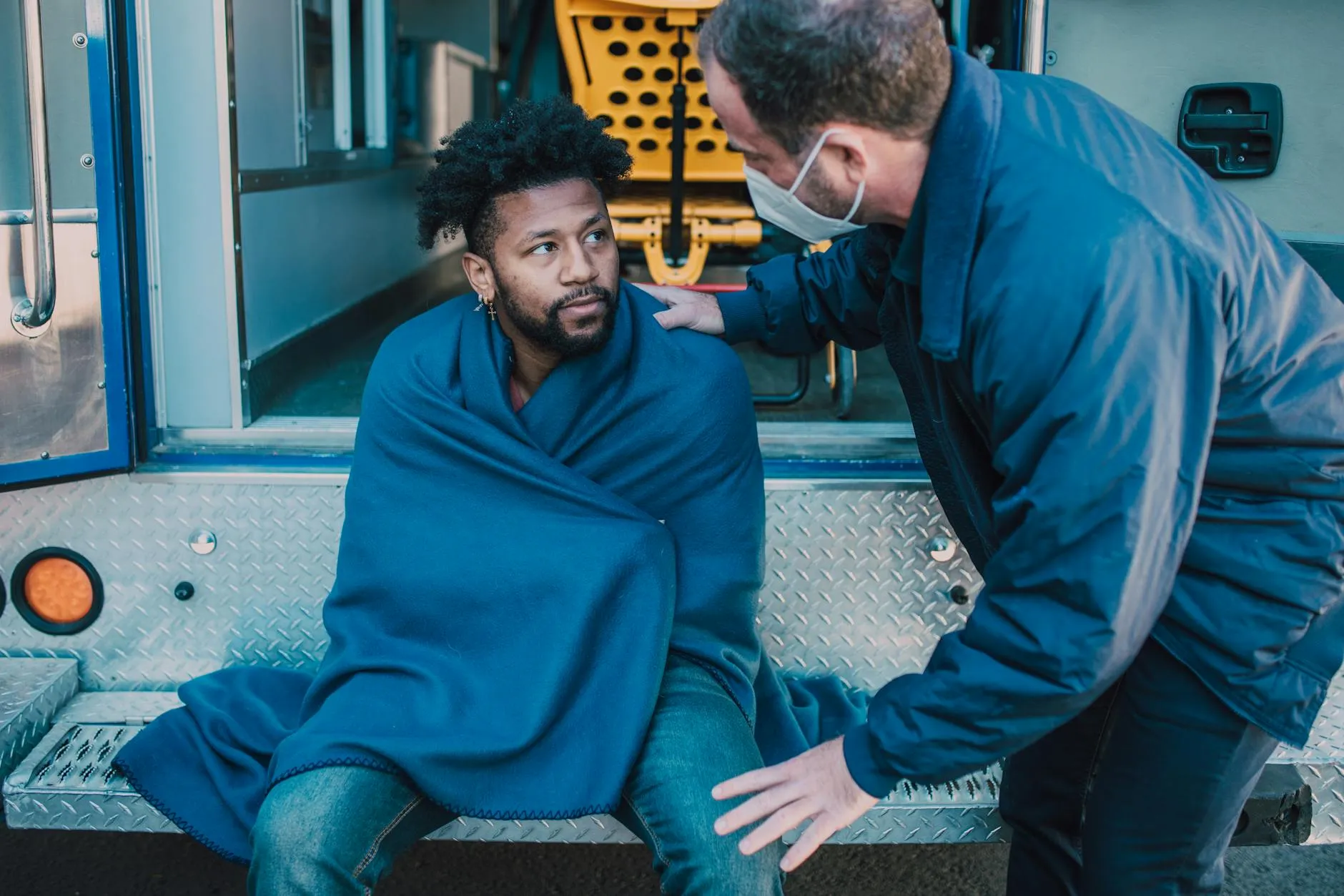 Vatsalaukun kiertymä – Oireet ja välitön ensiapu